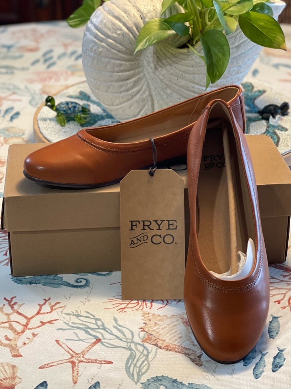 FRYE AND CO. Smooth Leather Ballet Flats in Cognac